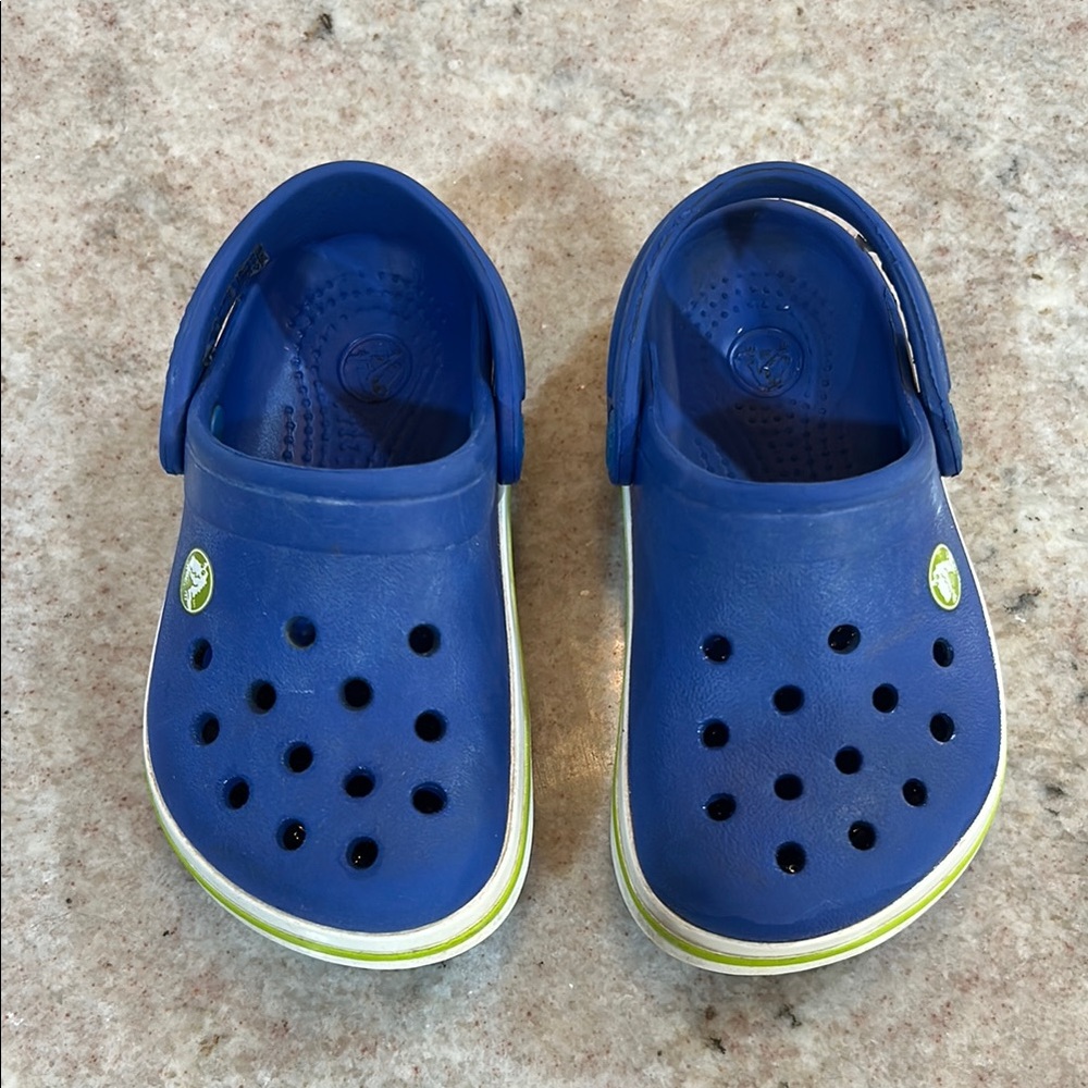 CROCS Blue Sandals with Ventilation and Heel Strap